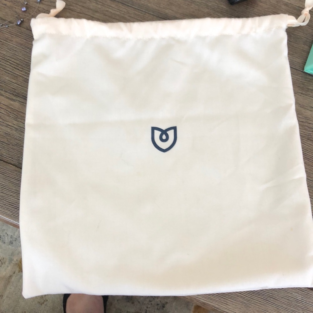 Rothy’s dust bag